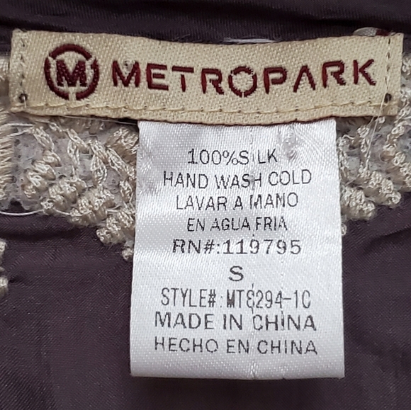 Bohemian Chic Peasant Top by METROPARK w/ Butterfly Style Flowy Sleeves Size S - Picture 2 of 8